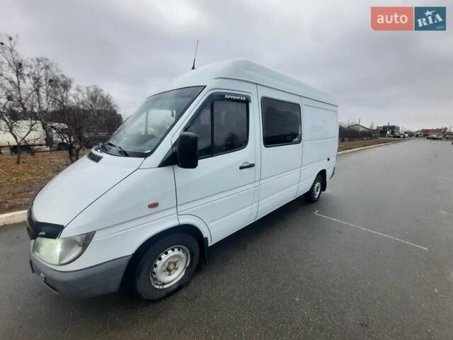 Белый Мерседес Sprinter, объемом двигателя 2.7 л и пробегом 399 тыс. км за 9200 $, фото 1 на Automoto.ua