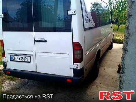 Білий Мерседес Sprinter, об'ємом двигуна 2.7 л та пробігом 400 тис. км за 9500 $, фото 1 на Automoto.ua
