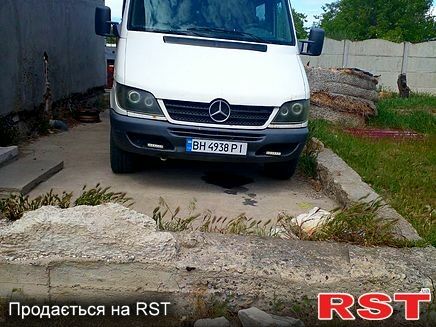 Білий Мерседес Sprinter, об'ємом двигуна 2.7 л та пробігом 400 тис. км за 9500 $, фото 3 на Automoto.ua