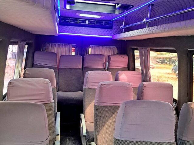 Белый Мерседес Sprinter, объемом двигателя 2.7 л и пробегом 99 тыс. км за 13000 $, фото 7 на Automoto.ua