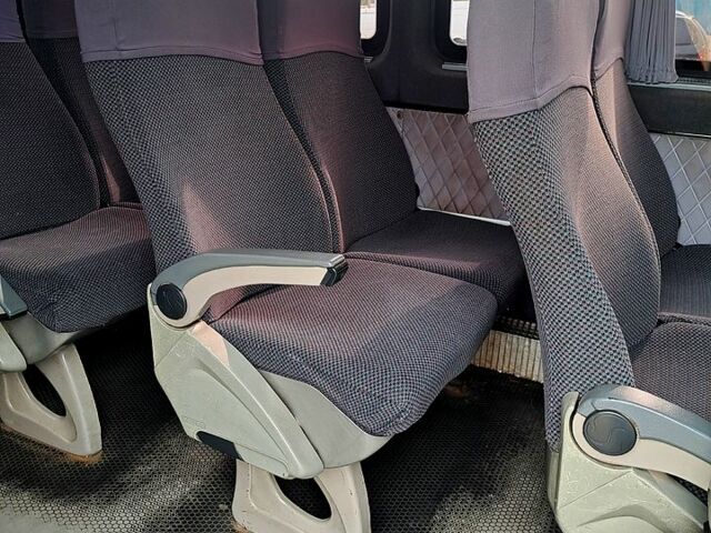 Белый Мерседес Sprinter, объемом двигателя 2.7 л и пробегом 99 тыс. км за 13000 $, фото 5 на Automoto.ua