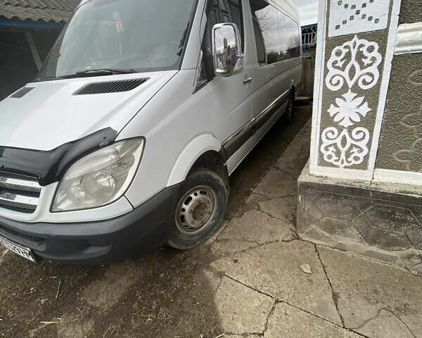 Белый Мерседес Sprinter, объемом двигателя 2.14 л и пробегом 340 тыс. км за 21000 $, фото 11 на Automoto.ua