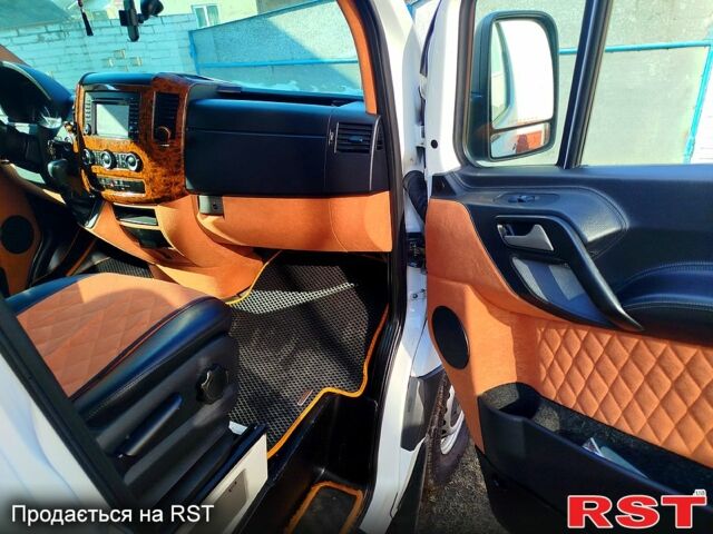 Білий Мерседес Sprinter, об'ємом двигуна 22 л та пробігом 560 тис. км за 23600 $, фото 7 на Automoto.ua