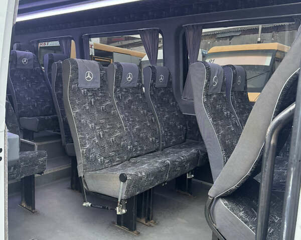 Белый Мерседес Sprinter, объемом двигателя 2.1 л и пробегом 400 тыс. км за 27500 $, фото 21 на Automoto.ua