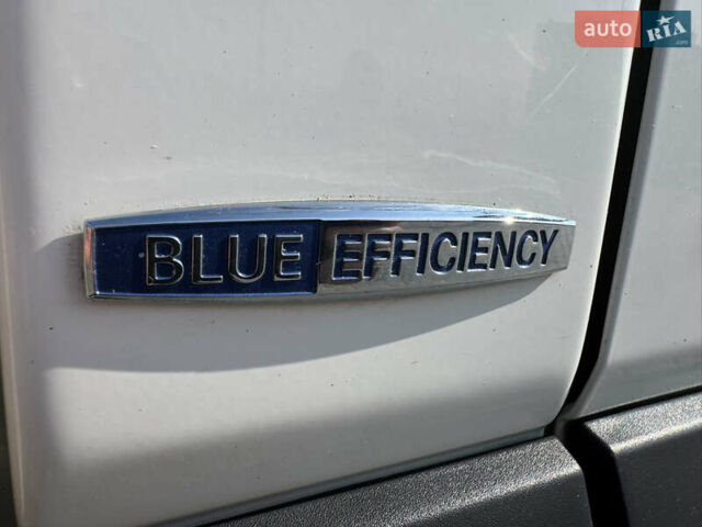 Белый Мерседес Sprinter, объемом двигателя 2.99 л и пробегом 0 тыс. км за 37500 $, фото 11 на Automoto.ua