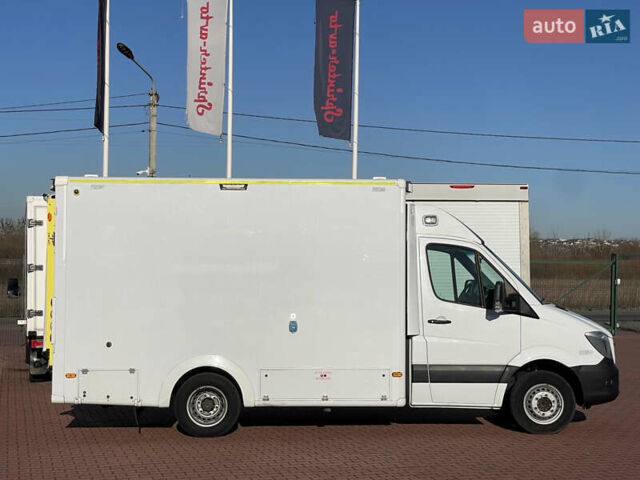 Белый Мерседес Sprinter, объемом двигателя 3 л и пробегом 251 тыс. км за 27815 $, фото 5 на Automoto.ua