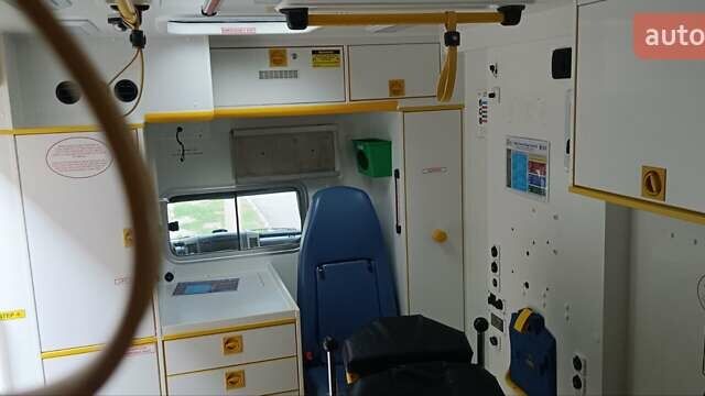 Белый Мерседес Sprinter, объемом двигателя 3 л и пробегом 270 тыс. км за 20200 $, фото 24 на Automoto.ua