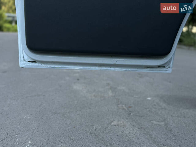 Белый Мерседес Sprinter, объемом двигателя 2.9 л и пробегом 697 тыс. км за 13400 $, фото 35 на Automoto.ua