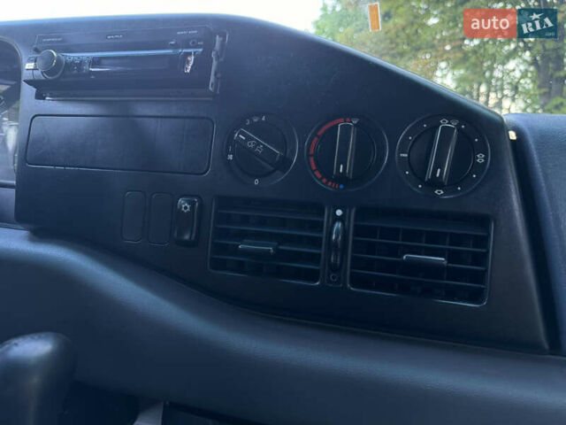Белый Мерседес Sprinter, объемом двигателя 2.9 л и пробегом 697 тыс. км за 13400 $, фото 27 на Automoto.ua