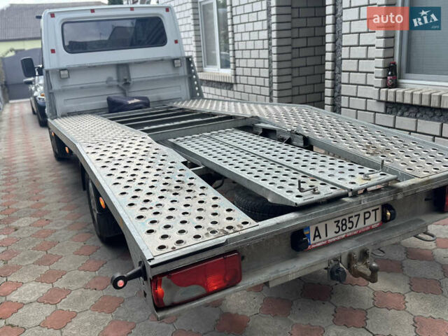 Белый Мерседес Sprinter, объемом двигателя 2.2 л и пробегом 300 тыс. км за 8900 $, фото 5 на Automoto.ua