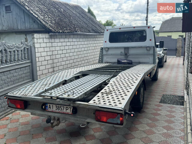 Белый Мерседес Sprinter, объемом двигателя 2.2 л и пробегом 300 тыс. км за 8900 $, фото 4 на Automoto.ua