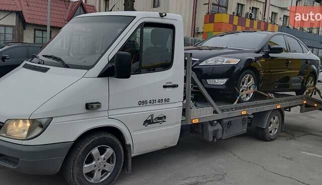 Белый Мерседес Sprinter, объемом двигателя 2.69 л и пробегом 335 тыс. км за 13200 $, фото 41 на Automoto.ua