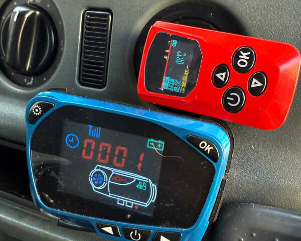 Білий Мерседес Sprinter, об'ємом двигуна 2.69 л та пробігом 496 тис. км за 18500 $, фото 52 на Automoto.ua