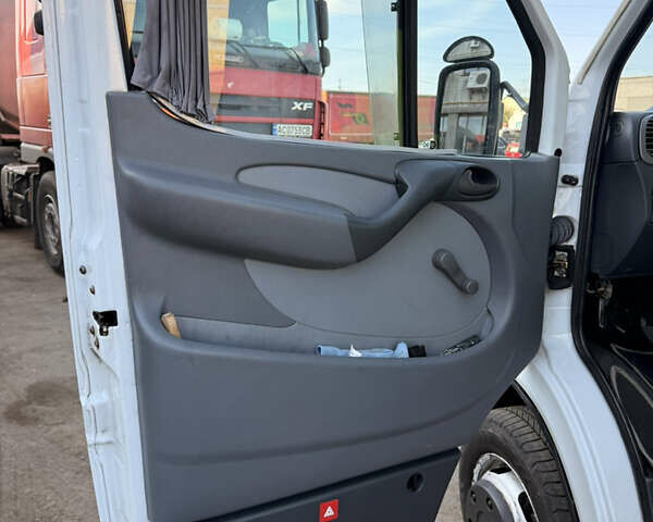 Білий Мерседес Sprinter, об'ємом двигуна 2.69 л та пробігом 496 тис. км за 18500 $, фото 15 на Automoto.ua