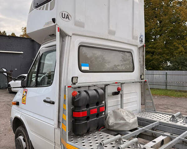 Білий Мерседес Sprinter, об'ємом двигуна 2.69 л та пробігом 496 тис. км за 18500 $, фото 4 на Automoto.ua