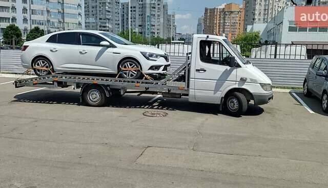 Белый Мерседес Sprinter, объемом двигателя 2.69 л и пробегом 335 тыс. км за 13200 $, фото 30 на Automoto.ua