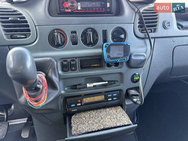 Білий Мерседес Sprinter, об'ємом двигуна 2.69 л та пробігом 496 тис. км за 18500 $, фото 30 на Automoto.ua