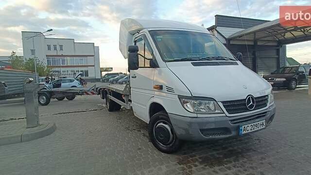 Білий Мерседес Sprinter, об'ємом двигуна 2.7 л та пробігом 670 тис. км за 17500 $, фото 1 на Automoto.ua