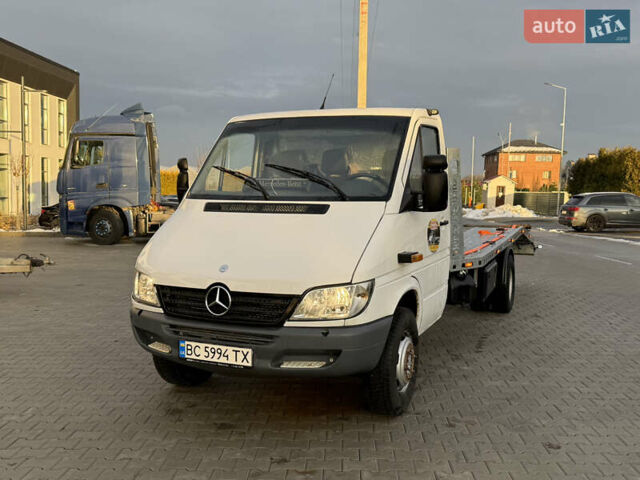 Белый Мерседес Sprinter, объемом двигателя 2.69 л и пробегом 295 тыс. км за 14999 $, фото 1 на Automoto.ua