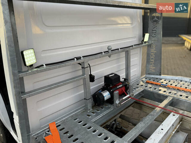 Белый Мерседес Sprinter, объемом двигателя 2.69 л и пробегом 295 тыс. км за 14999 $, фото 26 на Automoto.ua
