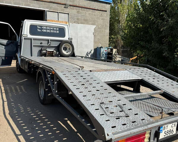 Белый Мерседес Sprinter, объемом двигателя 2.69 л и пробегом 312 тыс. км за 14499 $, фото 2 на Automoto.ua