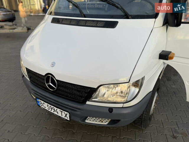 Белый Мерседес Sprinter, объемом двигателя 2.69 л и пробегом 295 тыс. км за 14999 $, фото 42 на Automoto.ua