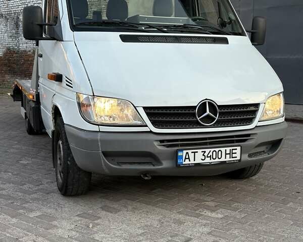 Белый Мерседес Sprinter, объемом двигателя 2.15 л и пробегом 580 тыс. км за 8800 $, фото 20 на Automoto.ua