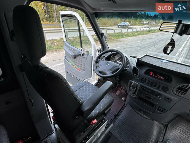 Білий Мерседес Sprinter, об'ємом двигуна 2.69 л та пробігом 350 тис. км за 19999 $, фото 18 на Automoto.ua