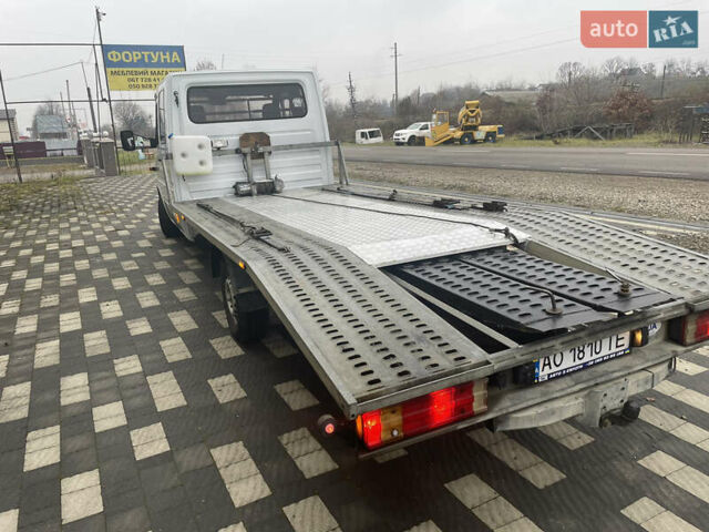 Белый Мерседес Sprinter, объемом двигателя 2.2 л и пробегом 250 тыс. км за 12000 $, фото 8 на Automoto.ua