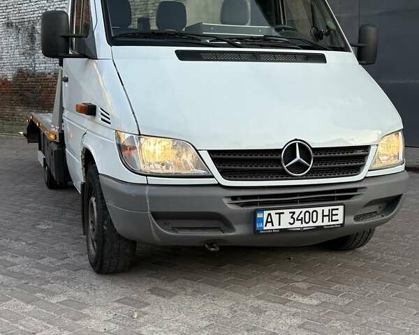 Белый Мерседес Sprinter, объемом двигателя 2.15 л и пробегом 580 тыс. км за 8800 $, фото 22 на Automoto.ua
