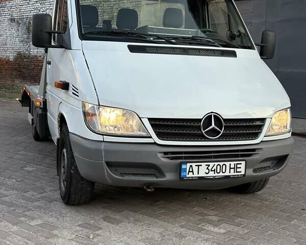 Белый Мерседес Sprinter, объемом двигателя 2.15 л и пробегом 580 тыс. км за 8800 $, фото 16 на Automoto.ua