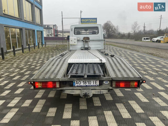 Белый Мерседес Sprinter, объемом двигателя 2.2 л и пробегом 250 тыс. км за 12000 $, фото 6 на Automoto.ua