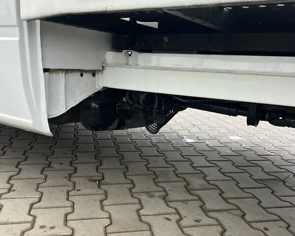 Білий Мерседес Sprinter, об'ємом двигуна 2.7 л та пробігом 607 тис. км за 16200 $, фото 8 на Automoto.ua