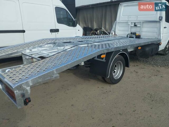 Белый Мерседес Sprinter, объемом двигателя 2.69 л и пробегом 350 тыс. км за 18500 $, фото 6 на Automoto.ua