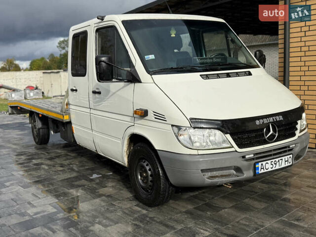Белый Мерседес Sprinter, объемом двигателя 2.15 л и пробегом 789 тыс. км за 10500 $, фото 9 на Automoto.ua