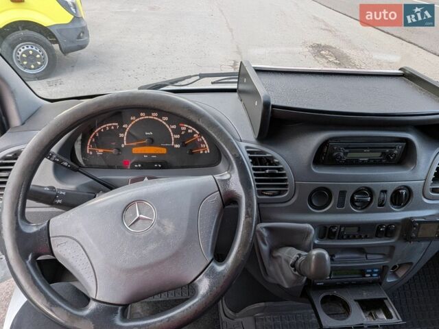 Белый Мерседес Sprinter, объемом двигателя 2.69 л и пробегом 432 тыс. км за 18400 $, фото 8 на Automoto.ua