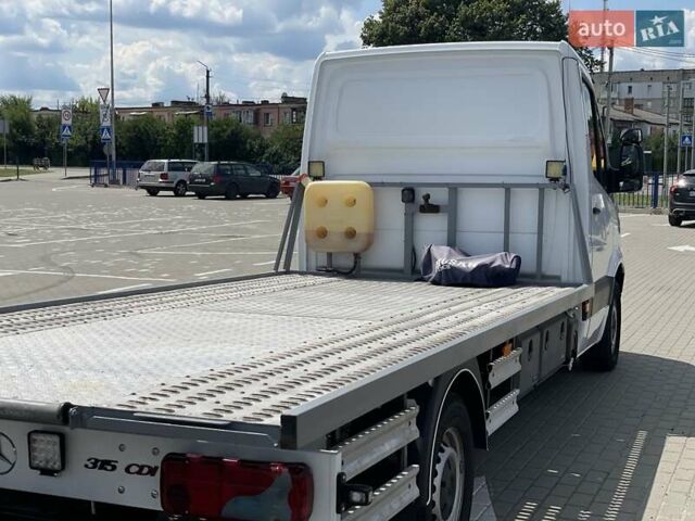 Белый Мерседес Sprinter, объемом двигателя 2.15 л и пробегом 625 тыс. км за 15000 $, фото 18 на Automoto.ua