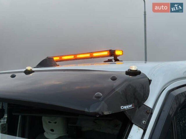 Білий Мерседес Sprinter, об'ємом двигуна 2.69 л та пробігом 692 тис. км за 15000 $, фото 25 на Automoto.ua
