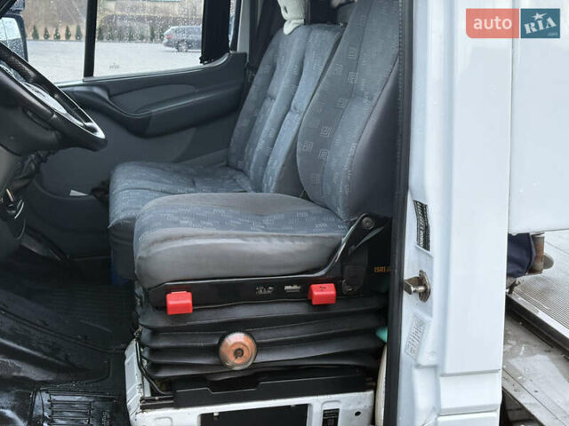 Білий Мерседес Sprinter, об'ємом двигуна 2.69 л та пробігом 692 тис. км за 15000 $, фото 45 на Automoto.ua