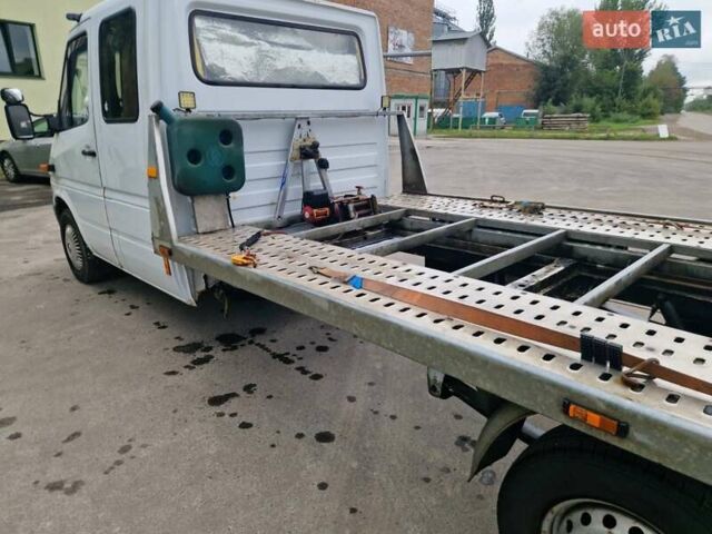 Белый Мерседес Sprinter, объемом двигателя 2.15 л и пробегом 598 тыс. км за 13750 $, фото 20 на Automoto.ua