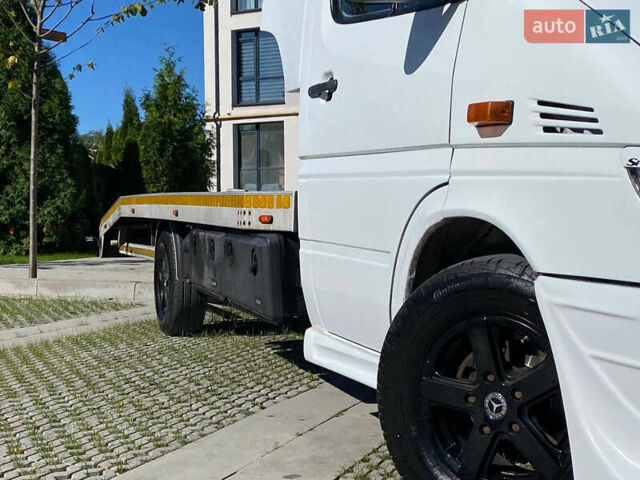 Білий Мерседес Sprinter, об'ємом двигуна 2.69 л та пробігом 724 тис. км за 14300 $, фото 24 на Automoto.ua