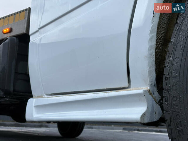 Білий Мерседес Sprinter, об'ємом двигуна 2.69 л та пробігом 692 тис. км за 15000 $, фото 16 на Automoto.ua