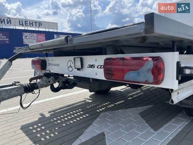 Белый Мерседес Sprinter, объемом двигателя 2.15 л и пробегом 625 тыс. км за 15000 $, фото 19 на Automoto.ua