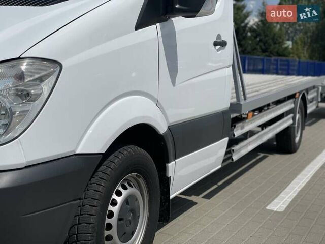 Белый Мерседес Sprinter, объемом двигателя 2.15 л и пробегом 625 тыс. км за 15000 $, фото 1 на Automoto.ua