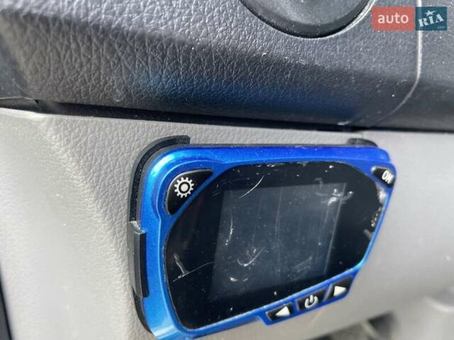 Белый Мерседес Sprinter, объемом двигателя 2.15 л и пробегом 625 тыс. км за 15000 $, фото 32 на Automoto.ua