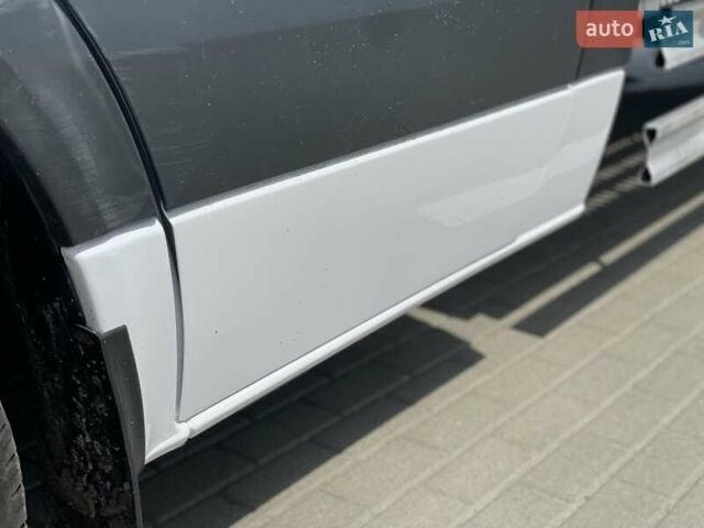 Белый Мерседес Sprinter, объемом двигателя 2.15 л и пробегом 625 тыс. км за 15000 $, фото 5 на Automoto.ua