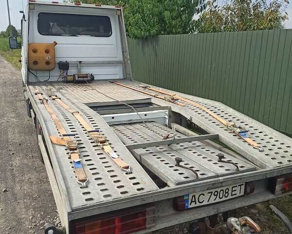 Белый Мерседес Sprinter, объемом двигателя 2.15 л и пробегом 400 тыс. км за 11200 $, фото 2 на Automoto.ua