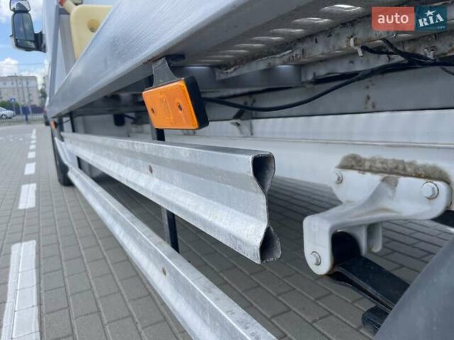 Белый Мерседес Sprinter, объемом двигателя 2.15 л и пробегом 625 тыс. км за 15000 $, фото 7 на Automoto.ua