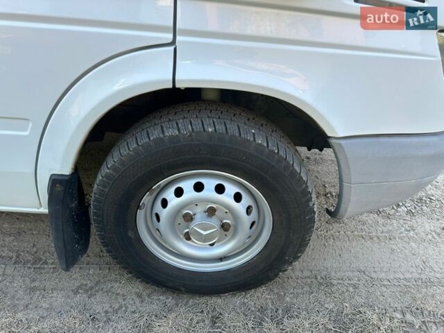 Білий Мерседес Sprinter, об'ємом двигуна 2.69 л та пробігом 205 тис. км за 15800 $, фото 6 на Automoto.ua