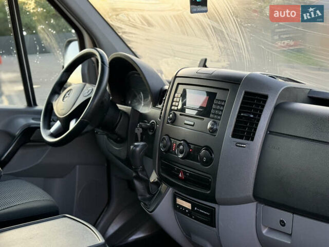 Білий Мерседес Sprinter, об'ємом двигуна 2.99 л та пробігом 328 тис. км за 21999 $, фото 20 на Automoto.ua